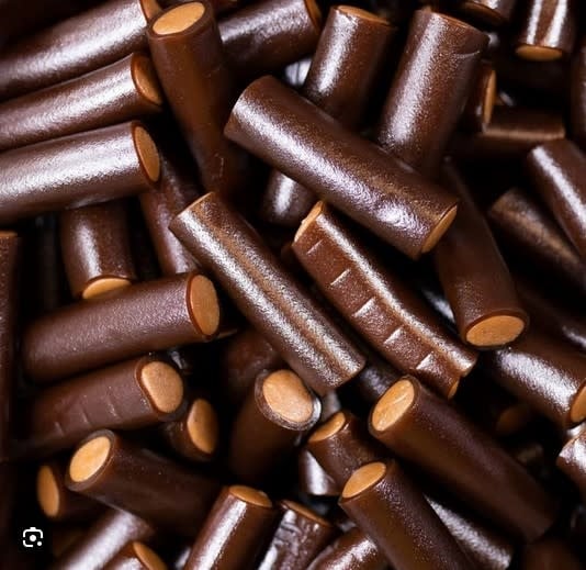 Toms Chocolate Candy Sticks - 1kg